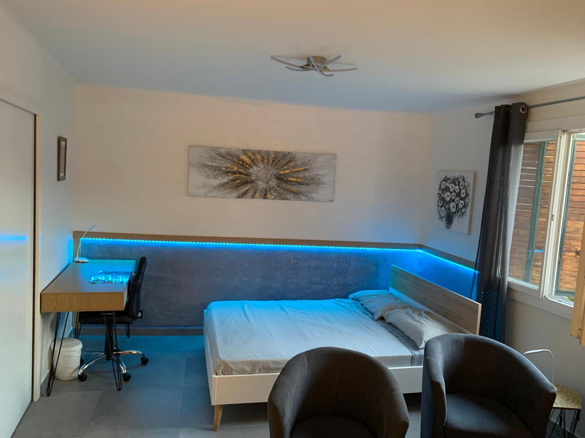 Grand Studio Tres Agreable Avec Bar, Cuisine Et Terrasse Cagnes-sur-Mer Esterno foto